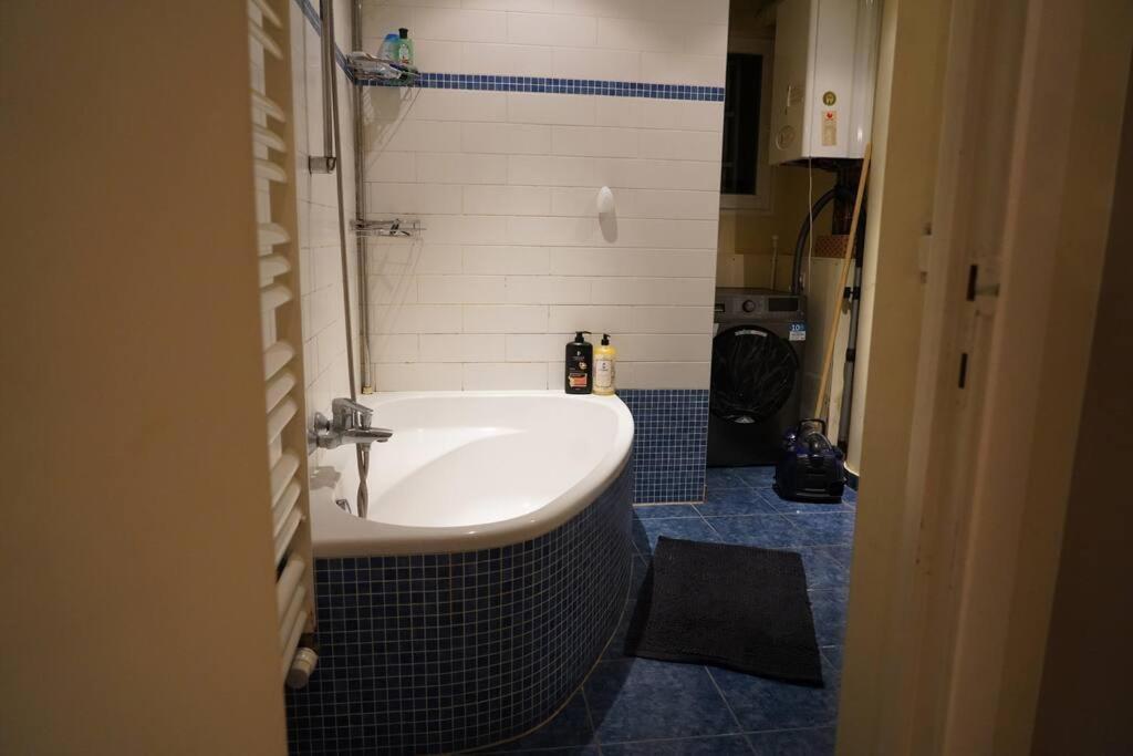 Family Friendly 1 Bed Appartment บรัสเซลส์ ภายนอก รูปภาพ